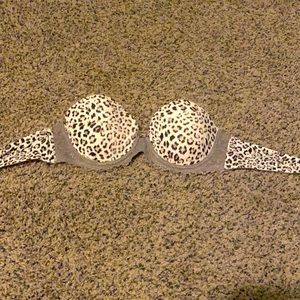 32 B push up strapless bra